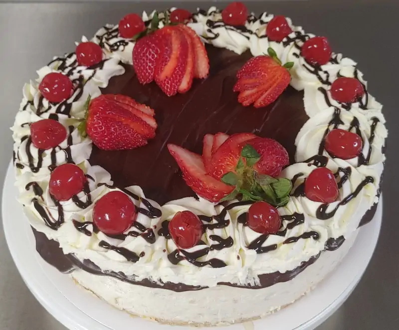 Banana Split Cheesecake